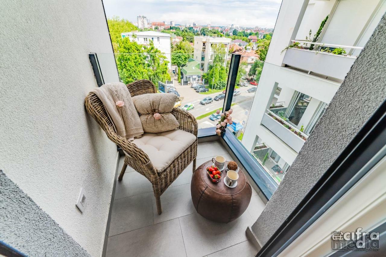 Apartmani Alexandar15 Novi Sad Exterior photo