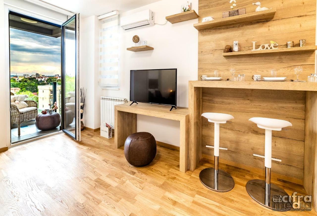 Apartmani Alexandar15 Novi Sad Exterior photo
