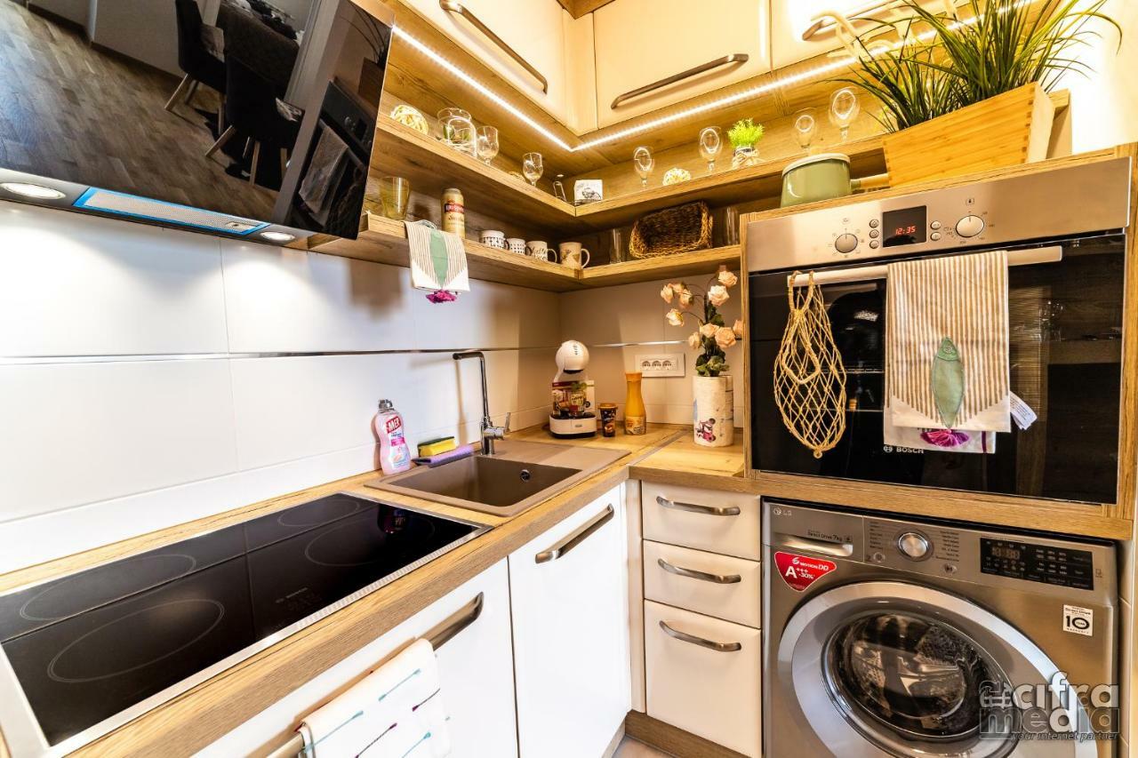 Apartmani Alexandar15 Novi Sad Exterior photo